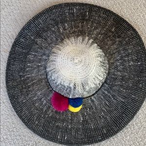 Henry bendel sun hat